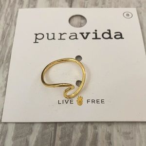 Brand New Pura Vida Gold Wave ring size 8